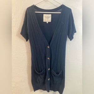 Women’s Juniors Abercrombie Navy Short-sleeve Sweater, Size S